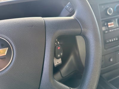 2025 Chevrolet Express Cutaway 3500 1WT
