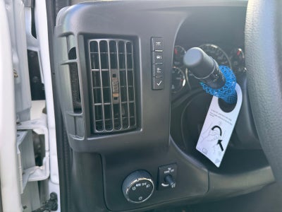 2025 Chevrolet Express Cutaway 3500 1WT