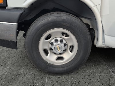 2026 Chevrolet Express Cutaway 3500 1WT