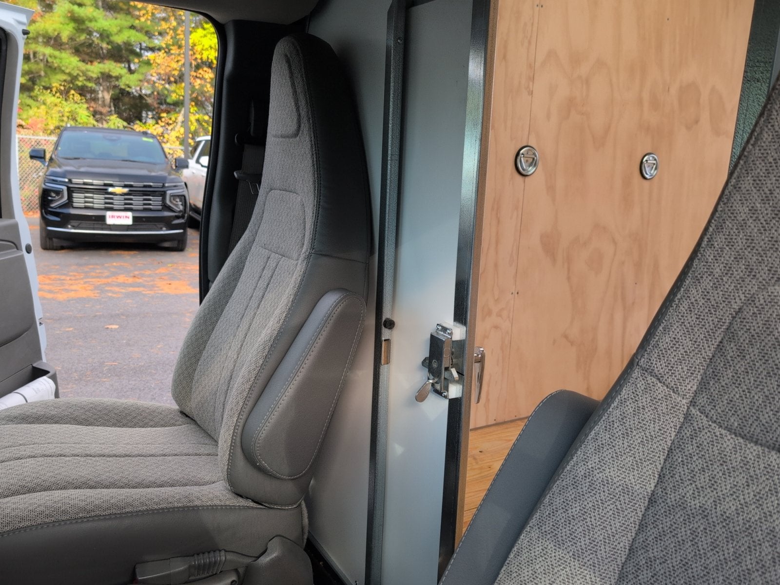 2026 Chevrolet Express Cutaway 3500 1WT