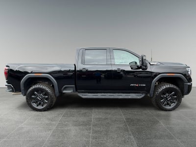 2025 GMC Sierra 3500 HD AT4