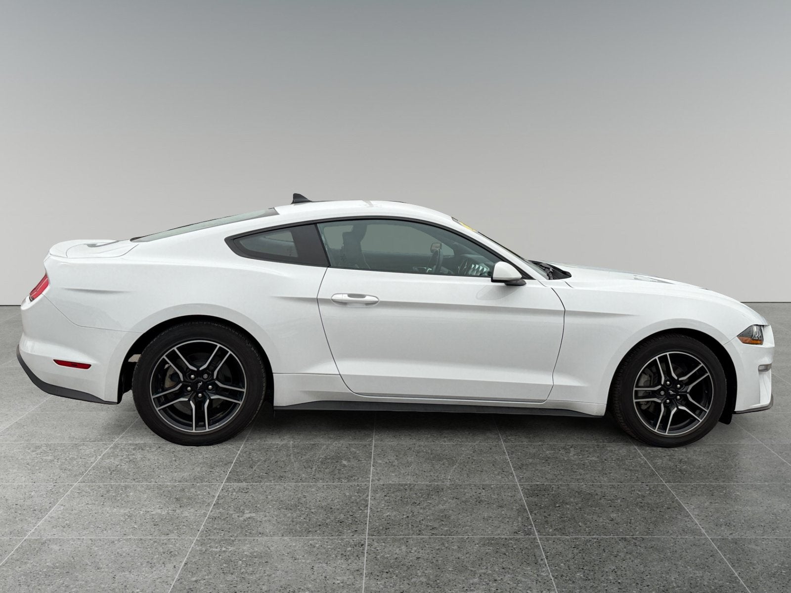2021 Ford Mustang EcoBoost