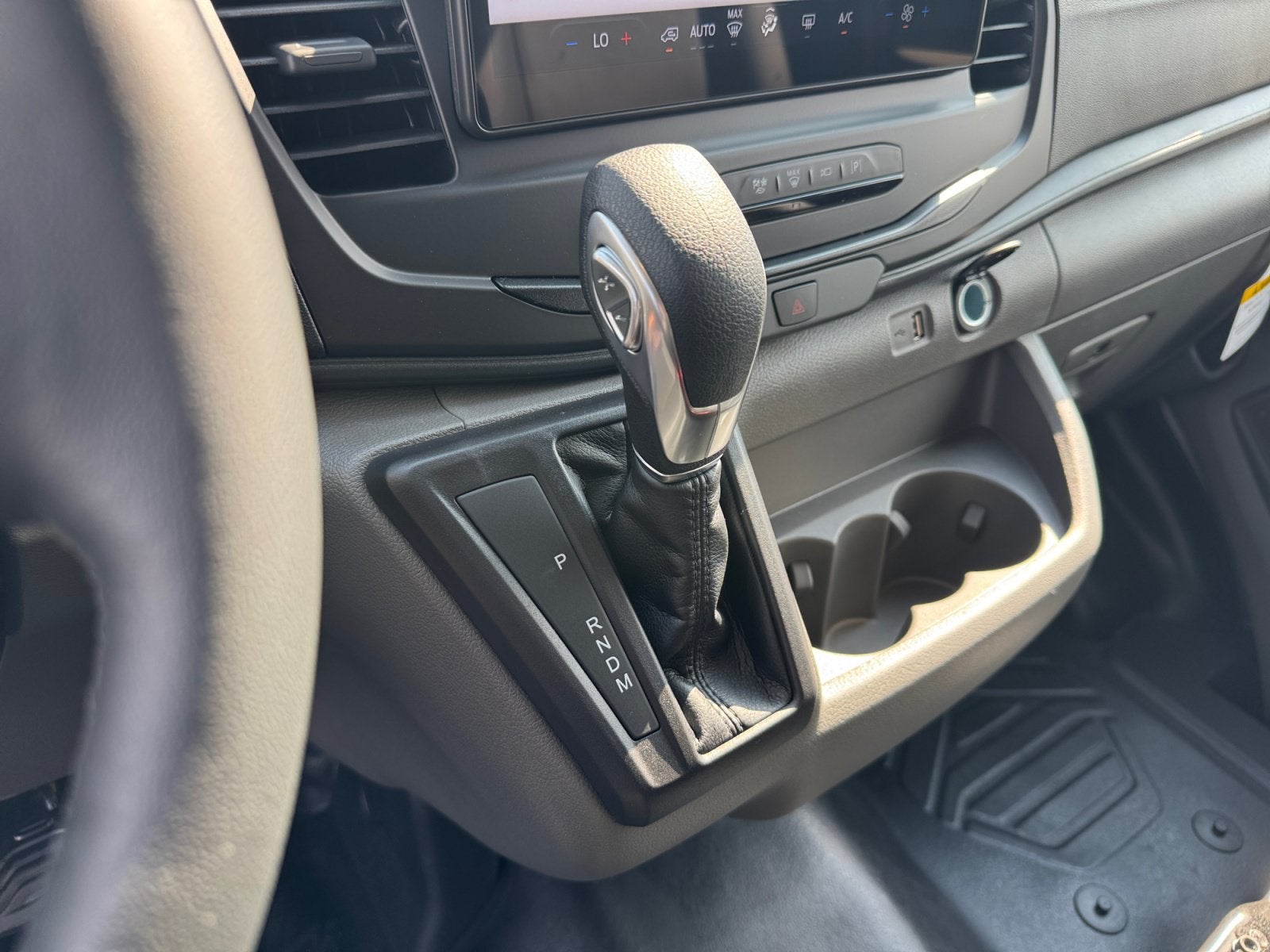 2026 Ford Transit Passenger Wagon XL