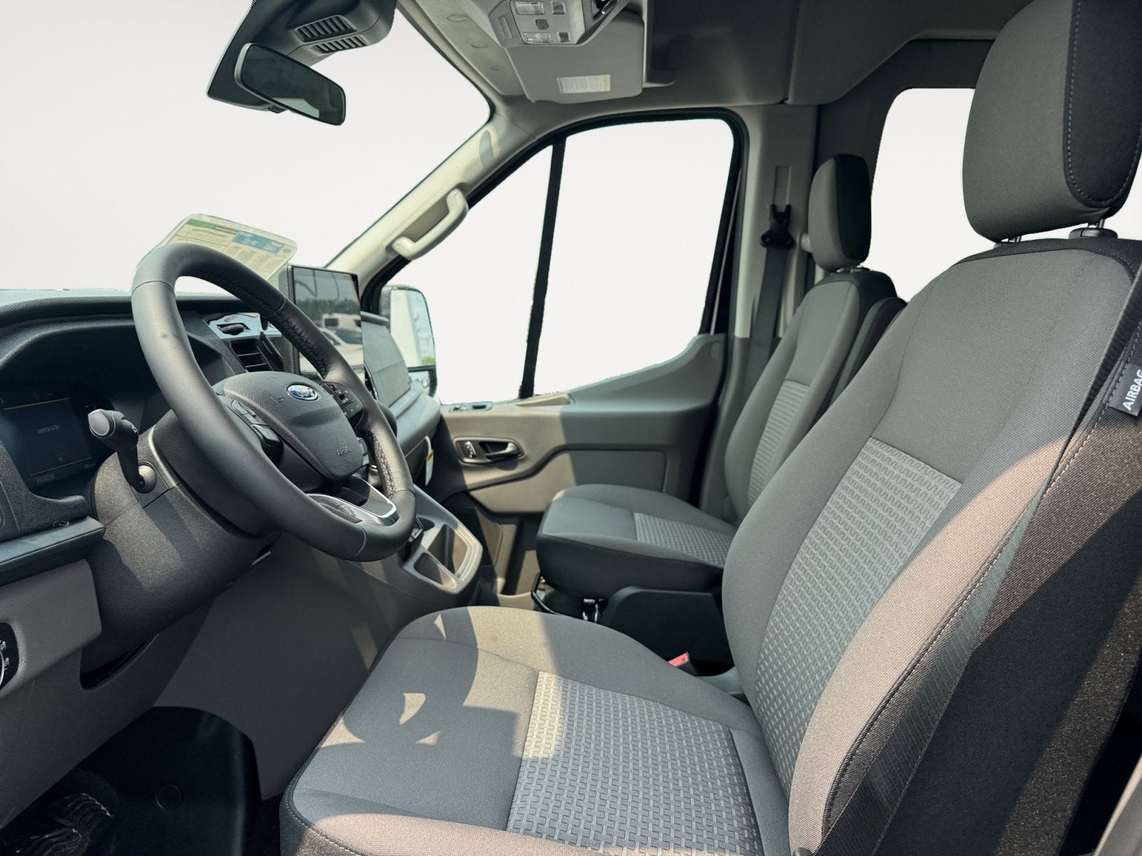 2026 Ford Transit Passenger Wagon XLT