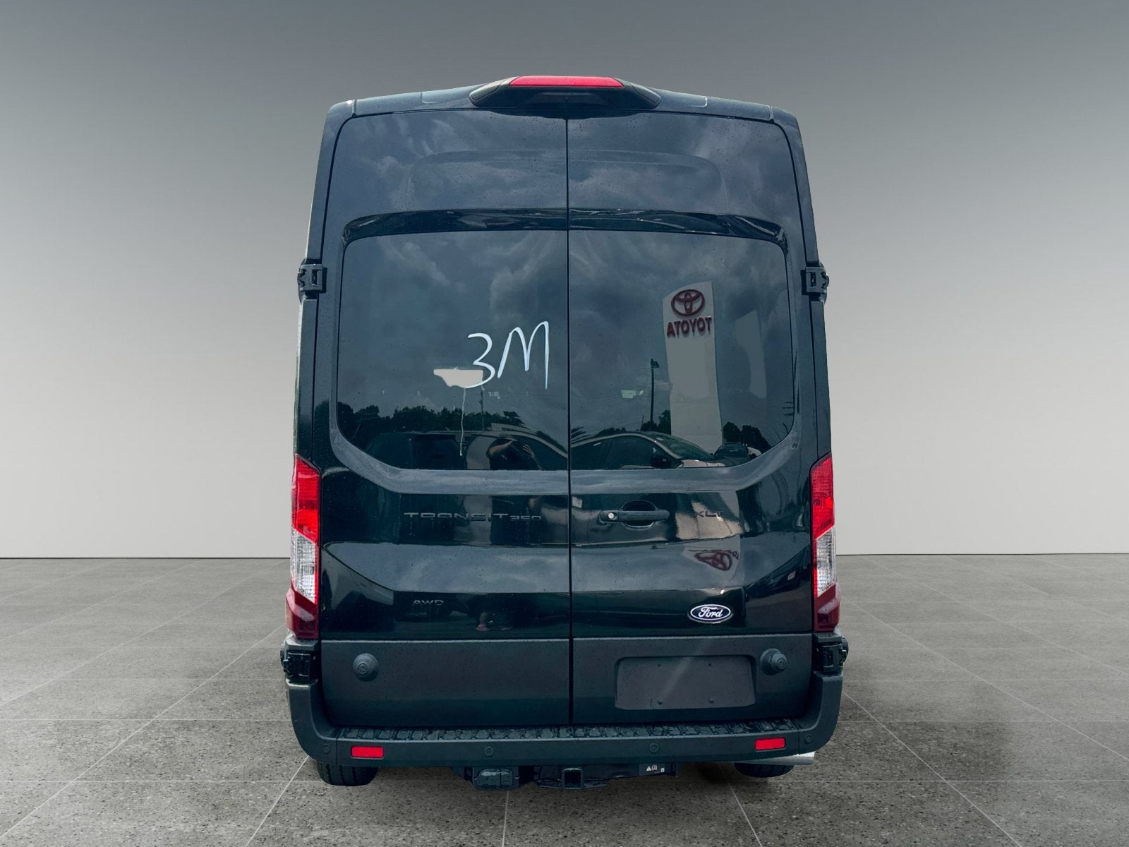 2026 Ford Transit Passenger Wagon XLT