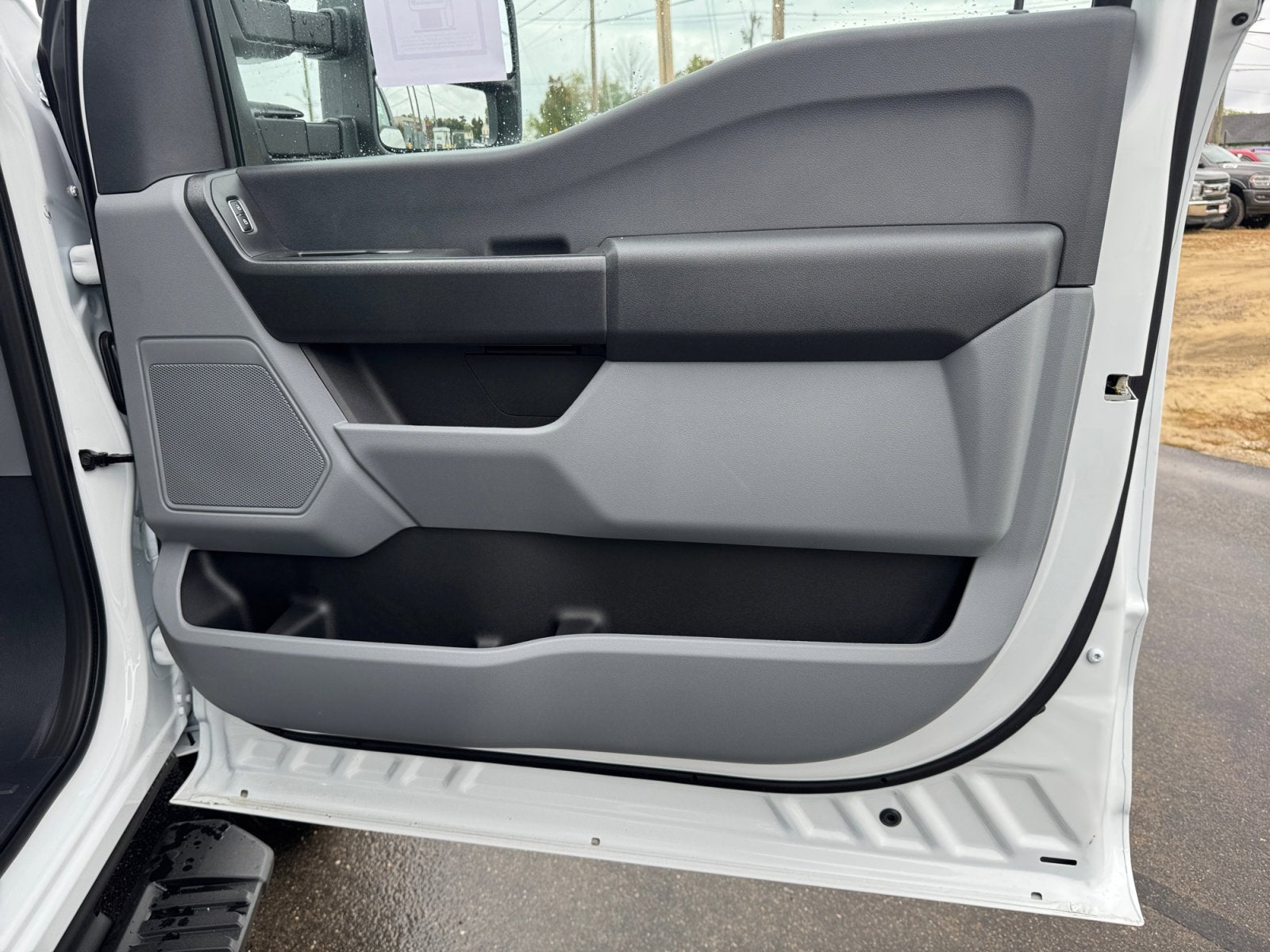 2025 Ford Super Duty F-350 DRW F-350® XL