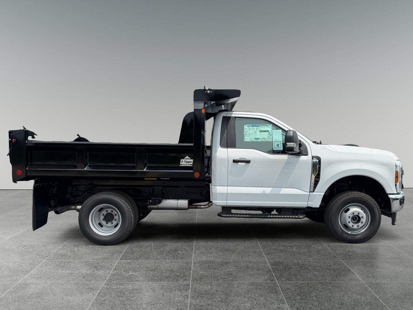 2026 Ford Super Duty F-350 DRW F-350® XL