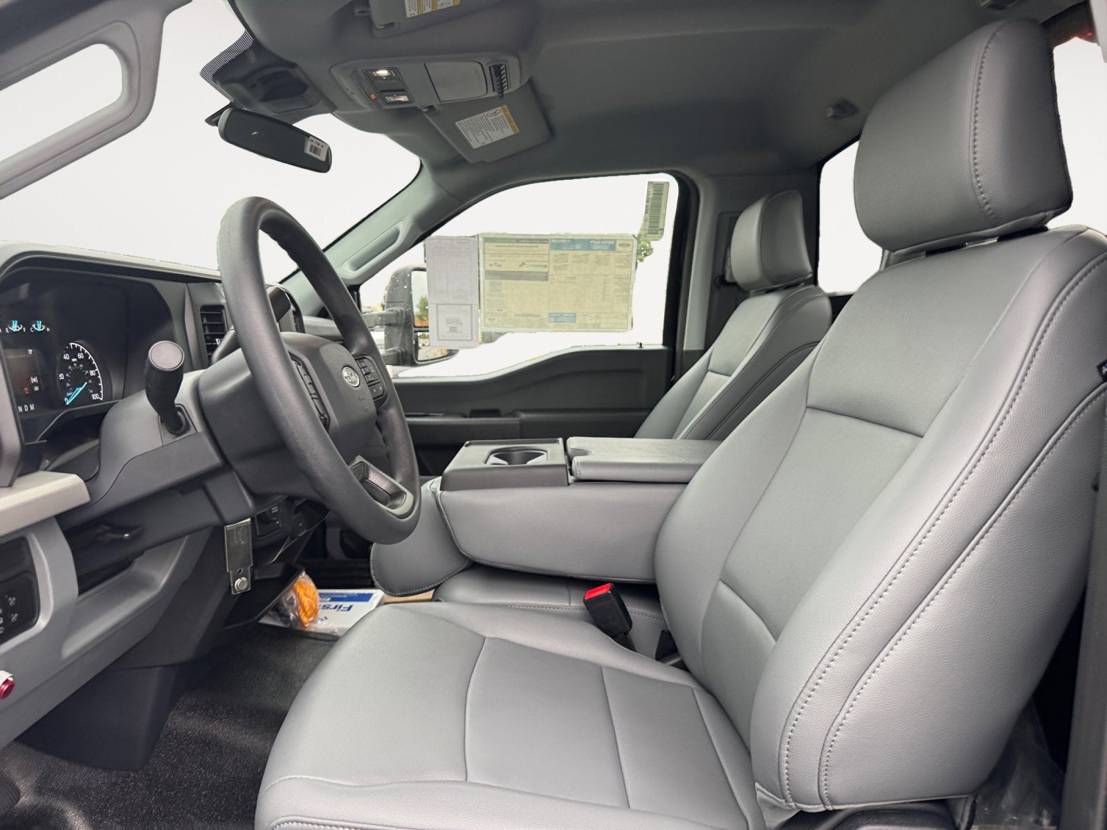 2025 Ford Super Duty F-350 DRW F-350® XL