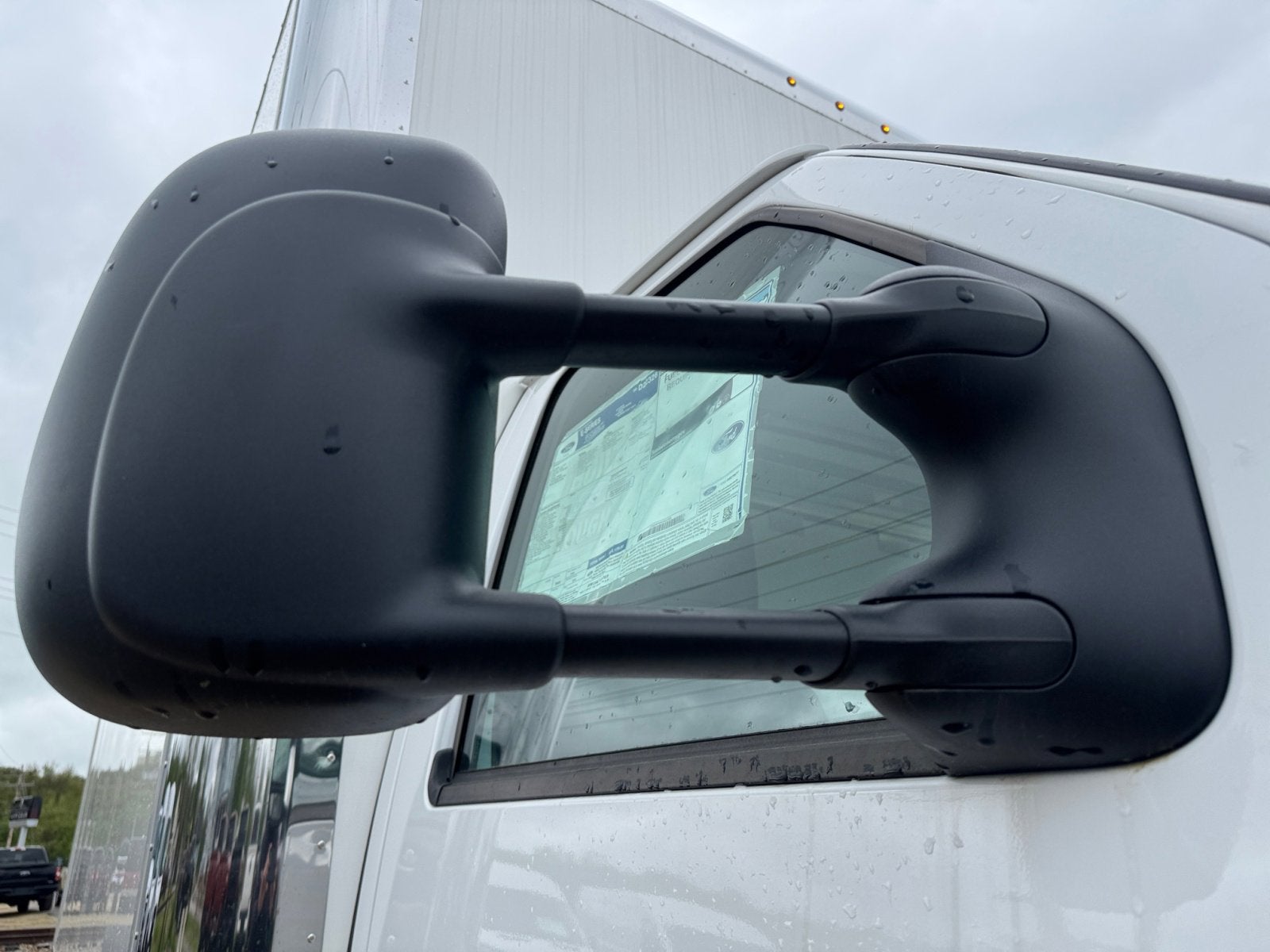 2025 Ford E-Series Cutaway E-450 DRW