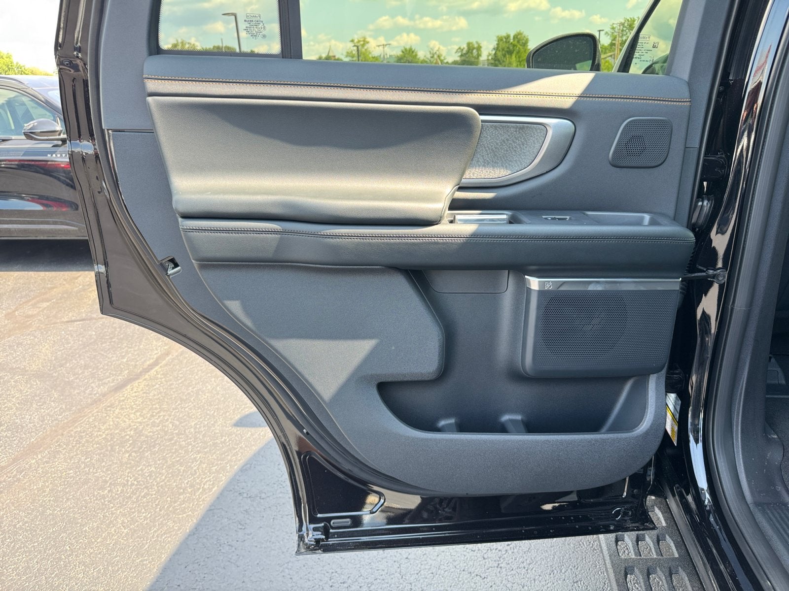 2027 Ford Expedition Tremor