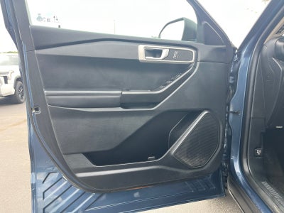 2020 Ford Explorer Base