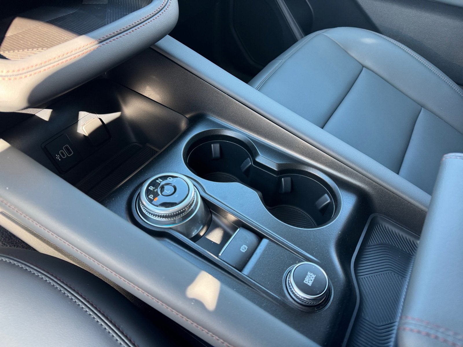 2026 Ford Explorer Active with 200A Pkg