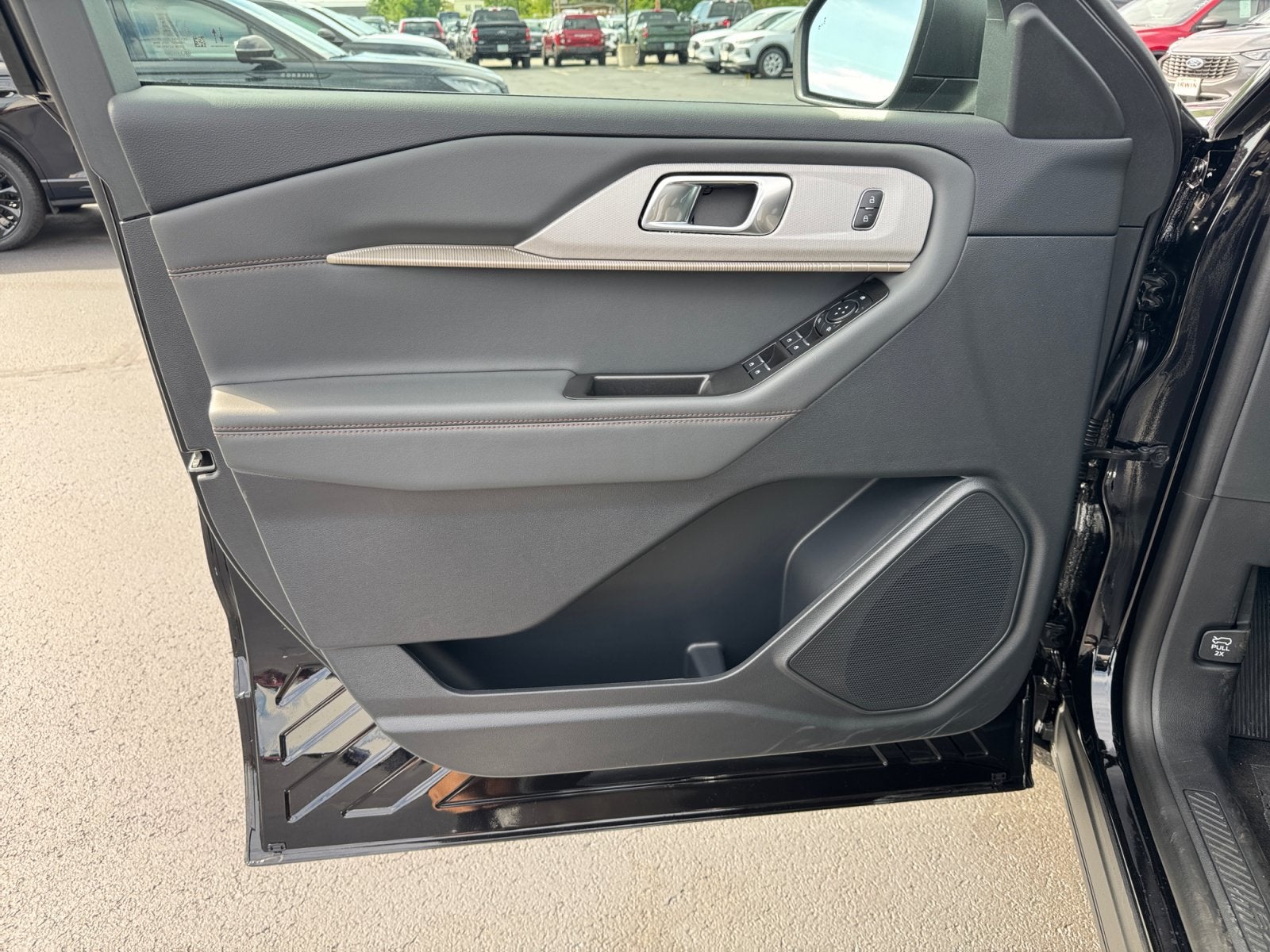 2026 Ford Explorer Active with 200A Pkg