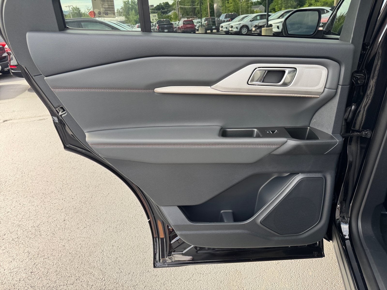2026 Ford Explorer Active with 200A Pkg