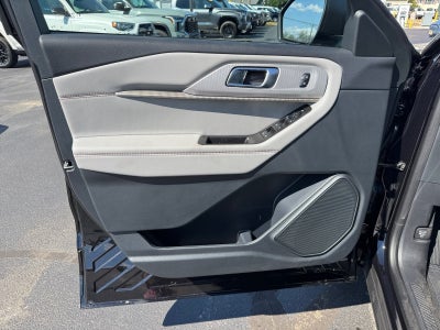 2027 Ford Explorer Active with 200A Pkg