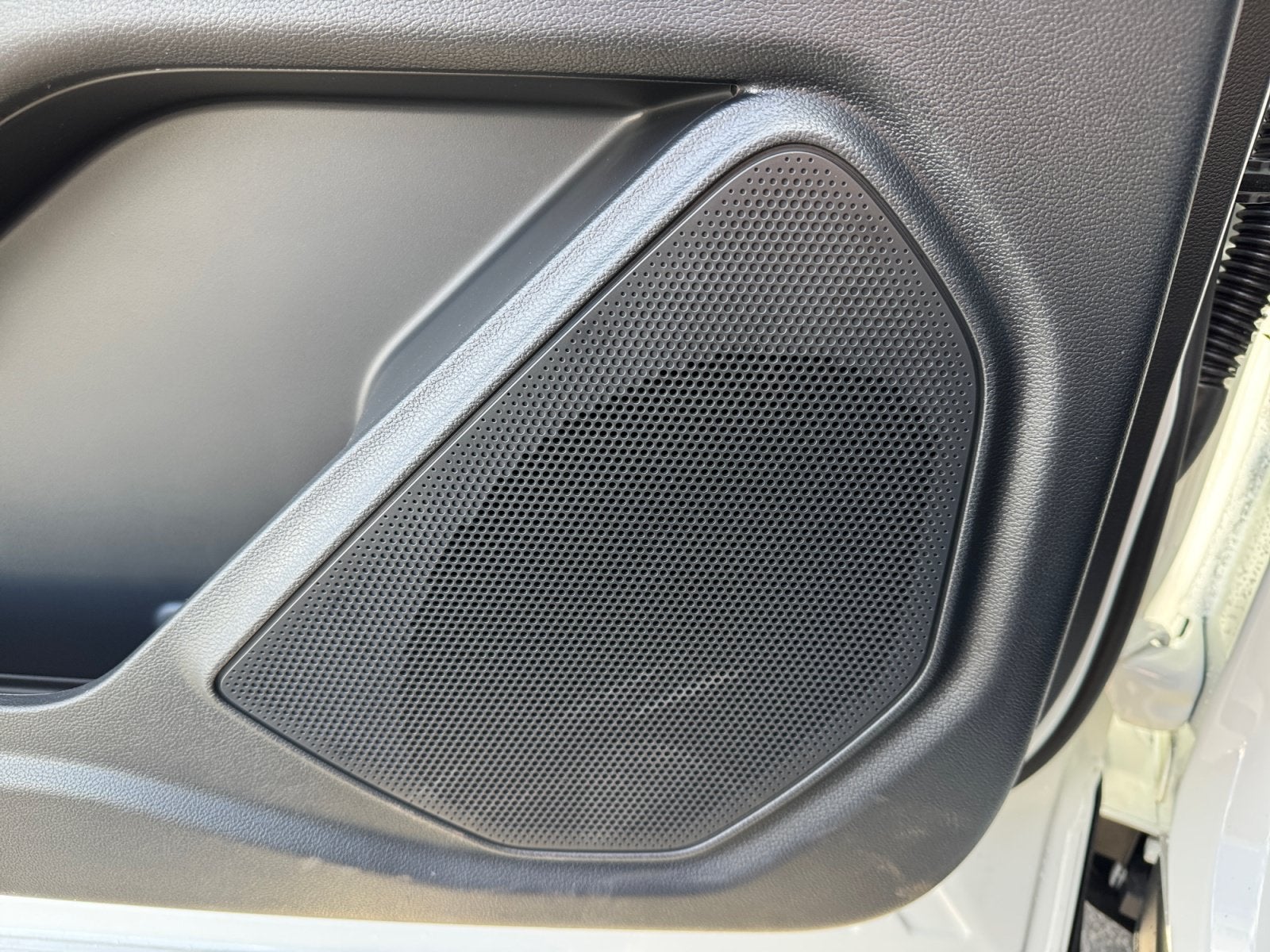 2027 Ford Explorer Active with 200A Pkg