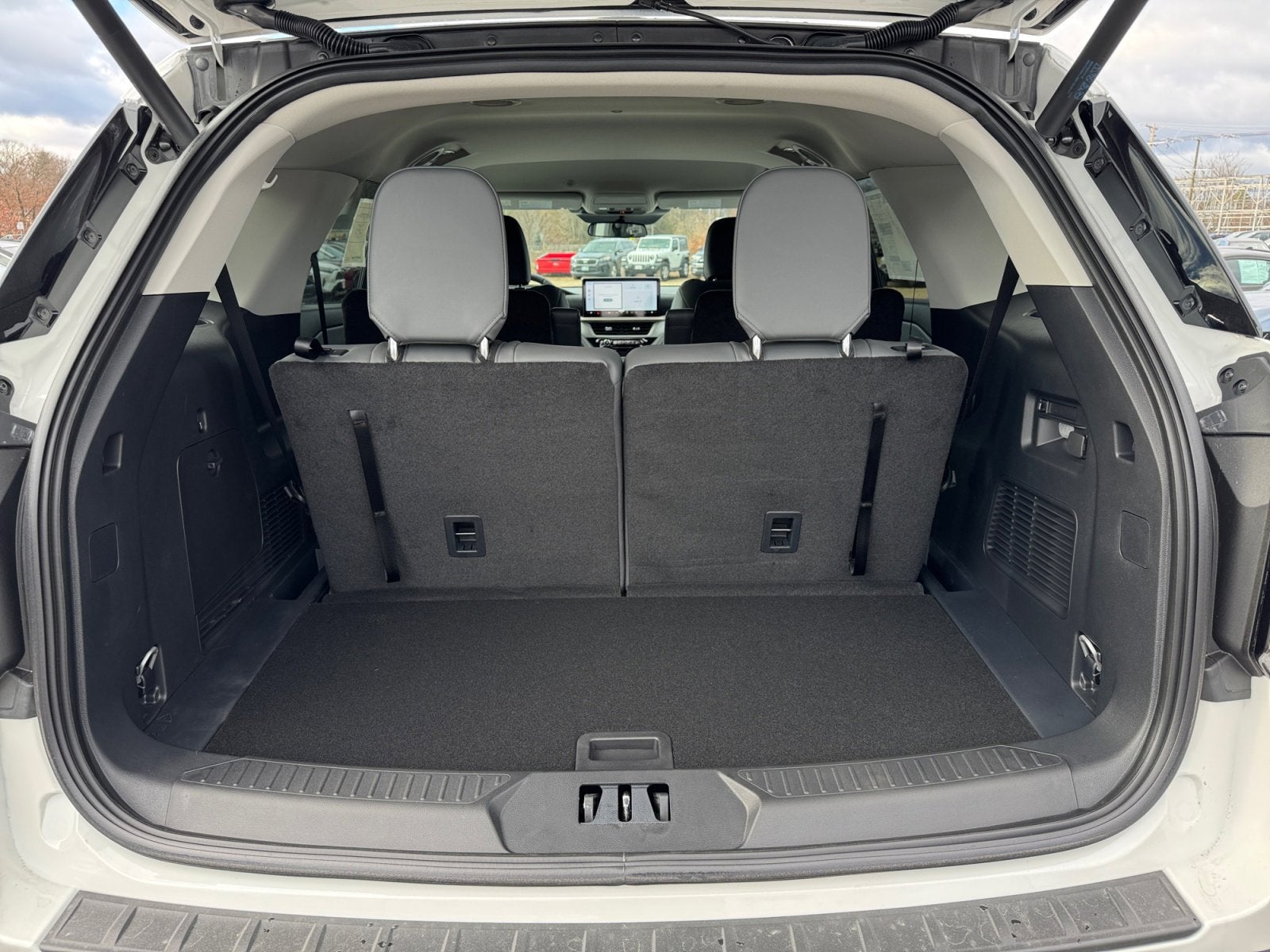 2026 Ford Explorer Active with 200A Pkg