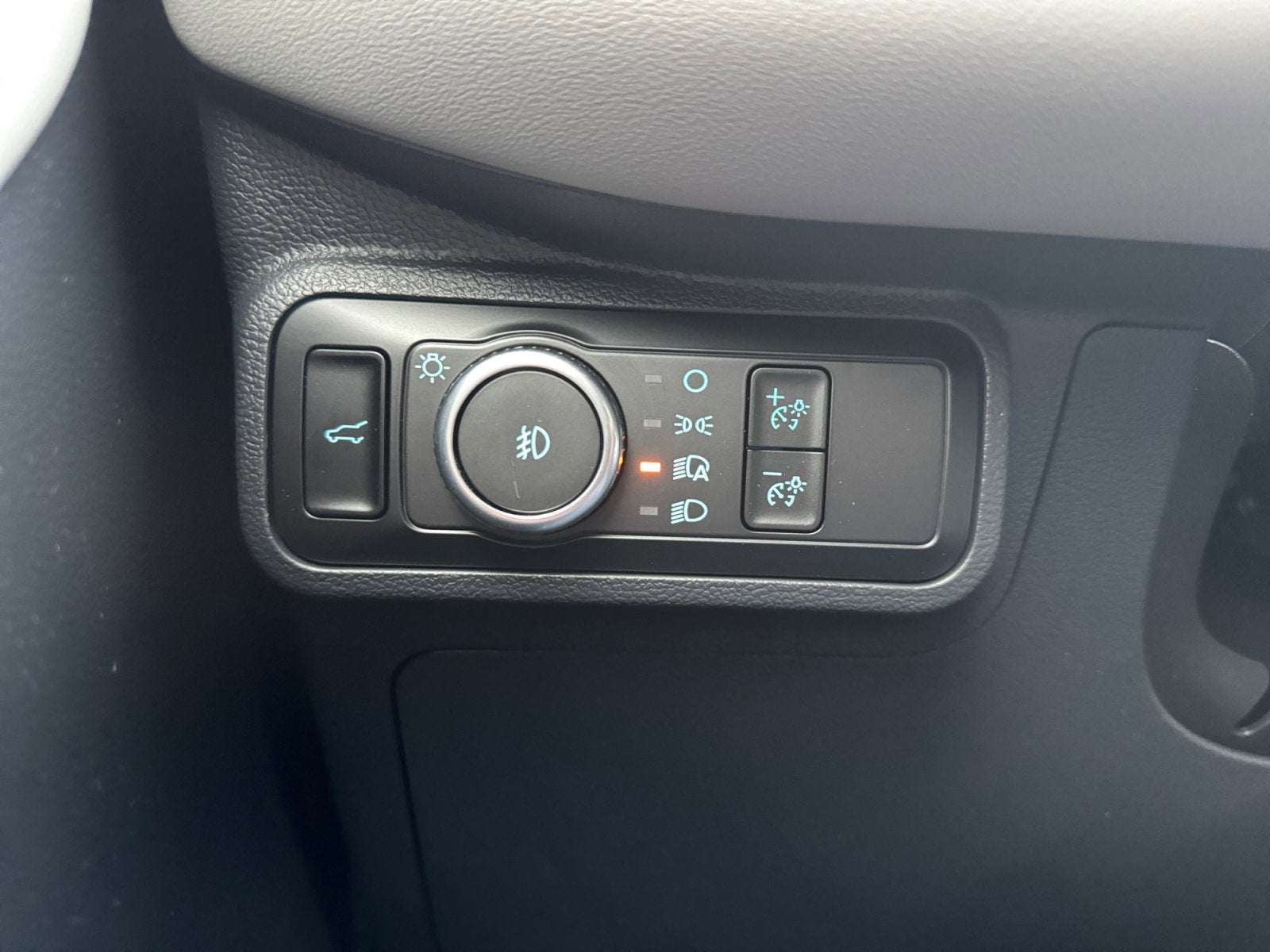 2026 Ford Explorer Active with 200A Pkg