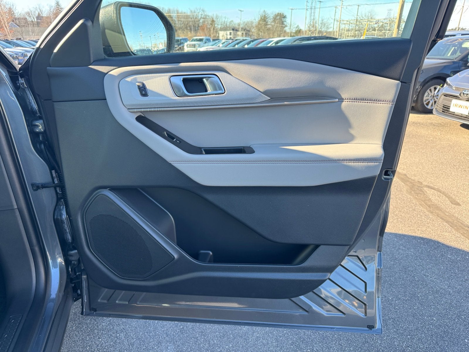 2026 Ford Explorer Active with 200A Pkg