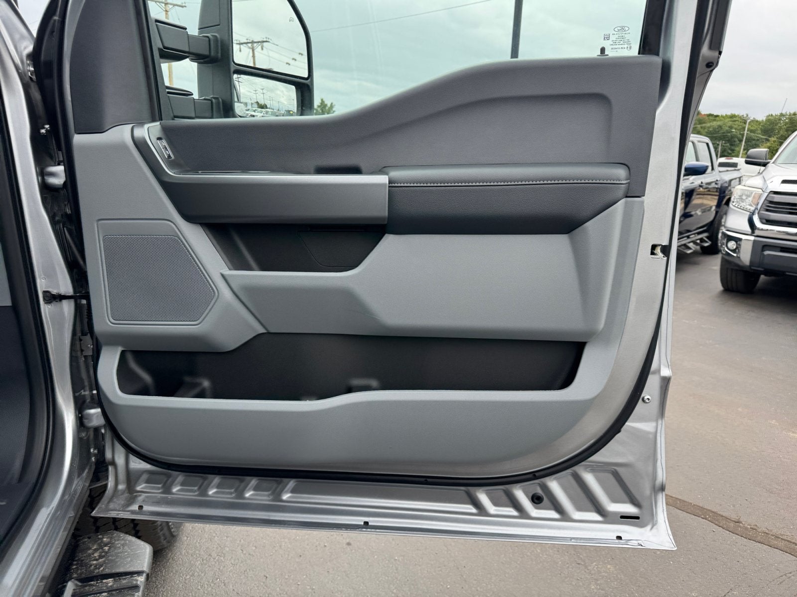 2027 Ford Super Duty F-250 SRW F250 4X4 CREW/C