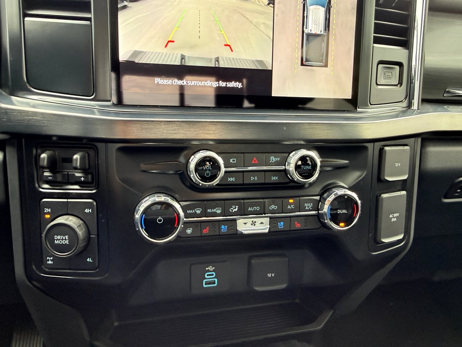 2025 Ford Super Duty F-250 SRW LARIAT