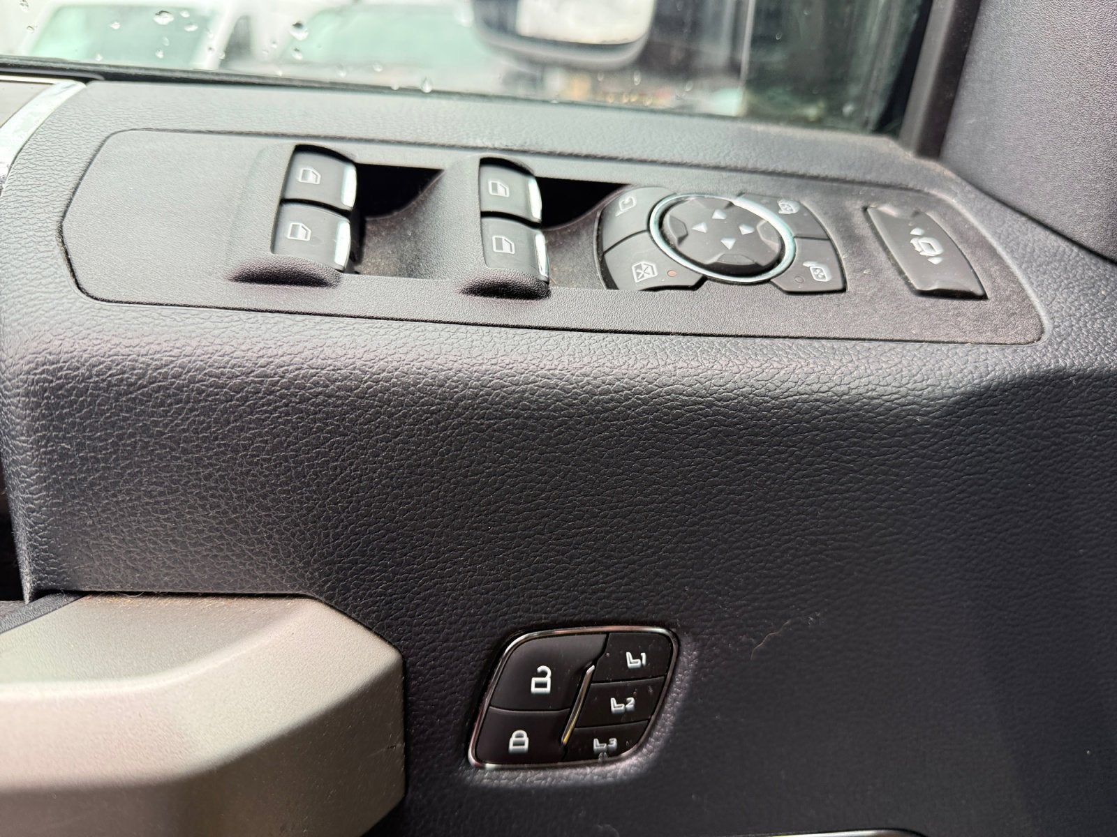 2022 Ford Super Duty F-250 SRW LARIAT