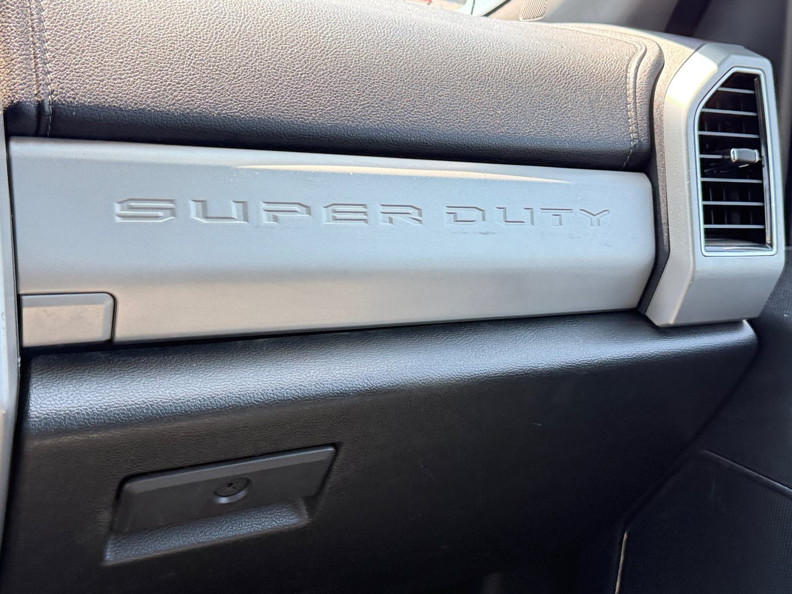 2019 Ford Super Duty F-250 SRW LARIAT