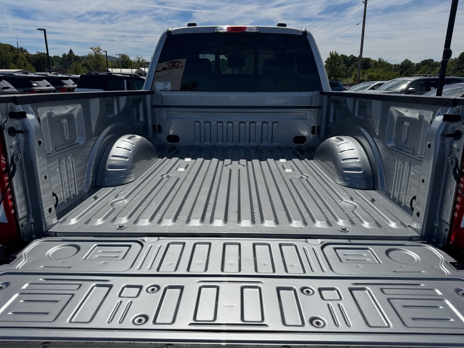2027 Ford Super Duty F-250 SRW XL