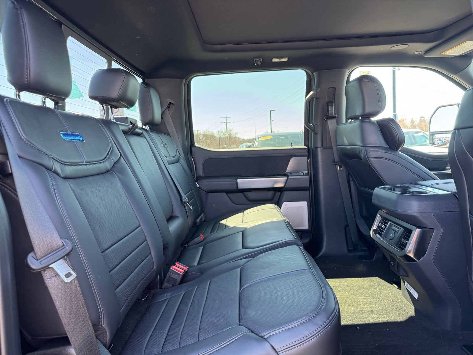 2026 Ford Super Duty F-250 SRW Platinum
