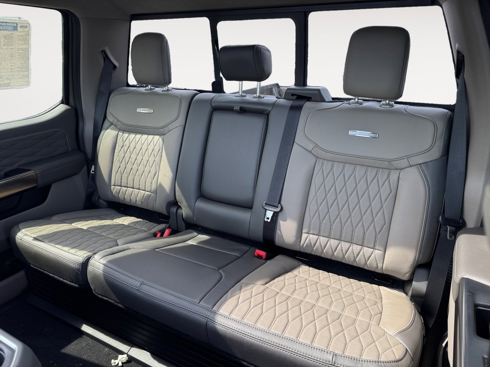 2026 Ford Super Duty F-250 SRW Platinum