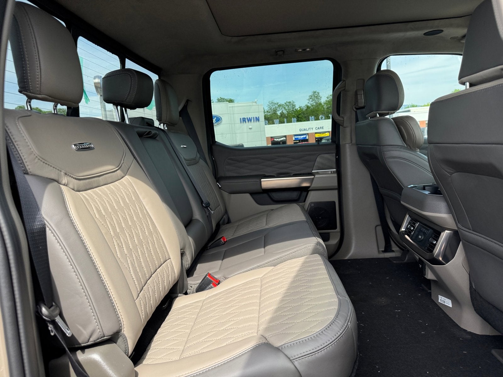2026 Ford Super Duty F-250 SRW Platinum
