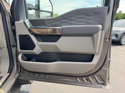 2026 Ford Super Duty F-250 SRW Platinum