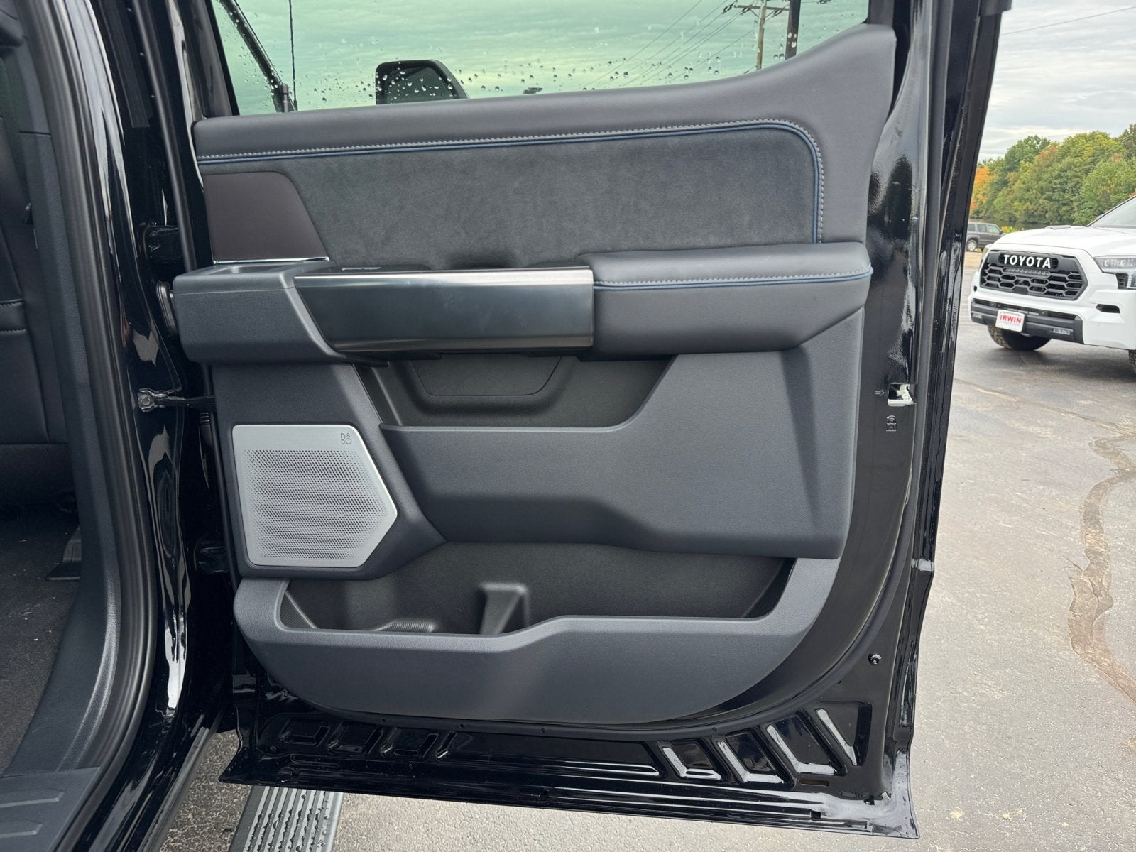 2027 Ford Super Duty F-250 SRW Platinum