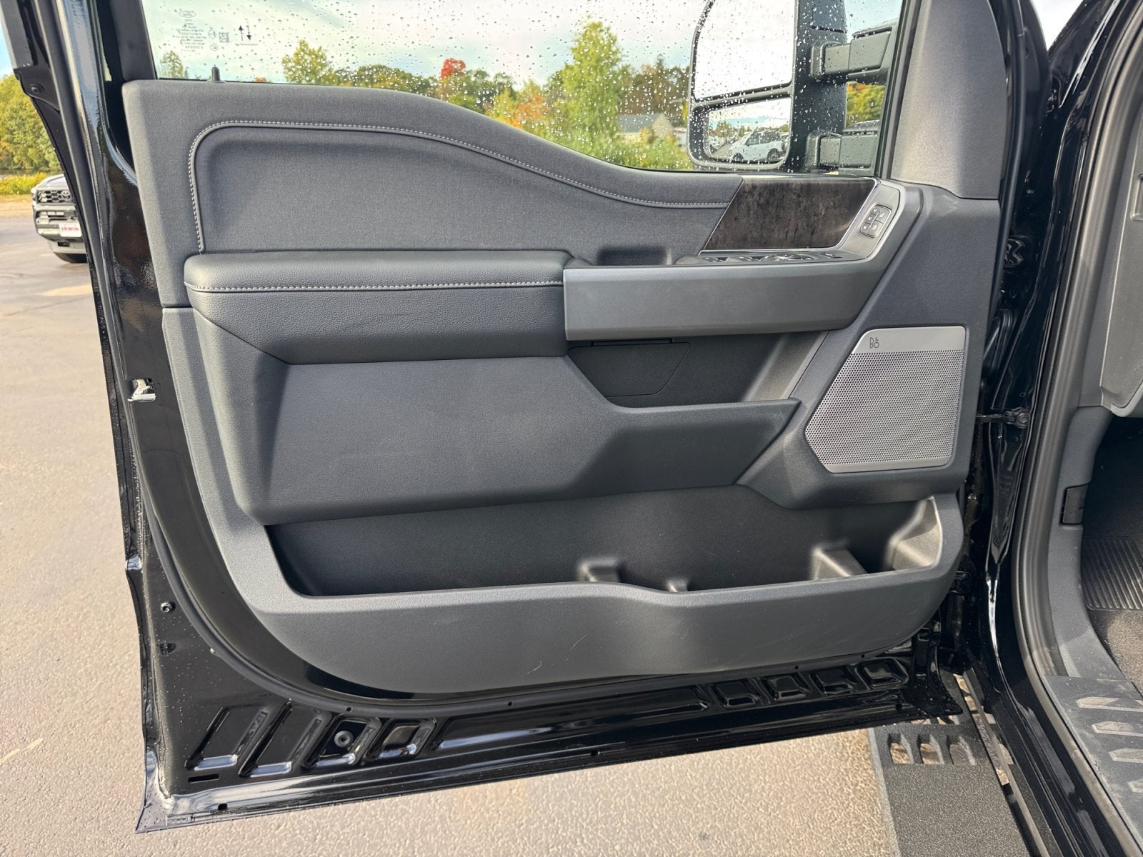 2027 Ford Super Duty F-250 SRW LARIAT