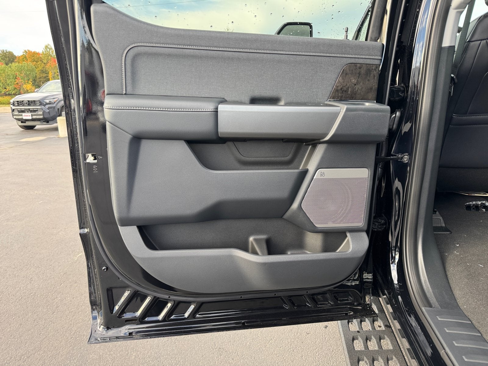 2027 Ford Super Duty F-250 SRW LARIAT