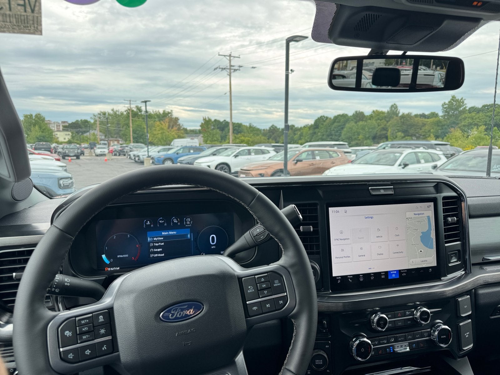 2027 Ford Super Duty F-350 SRW LARIAT