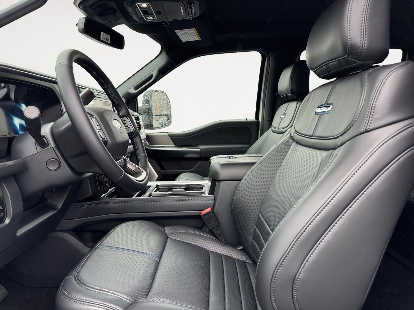 2026 Ford Super Duty F-350 SRW Platinum