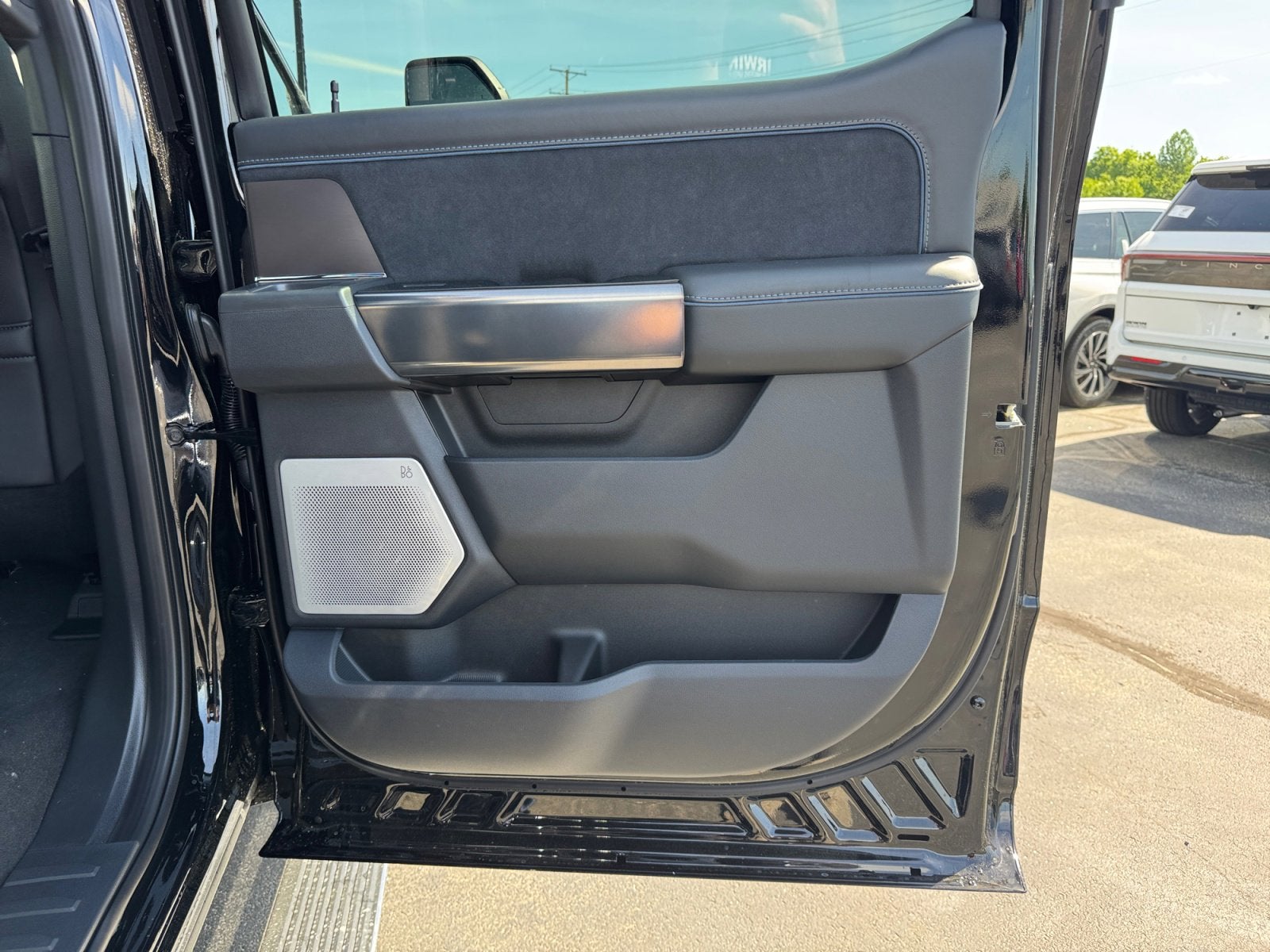 2026 Ford Super Duty F-350 SRW Platinum
