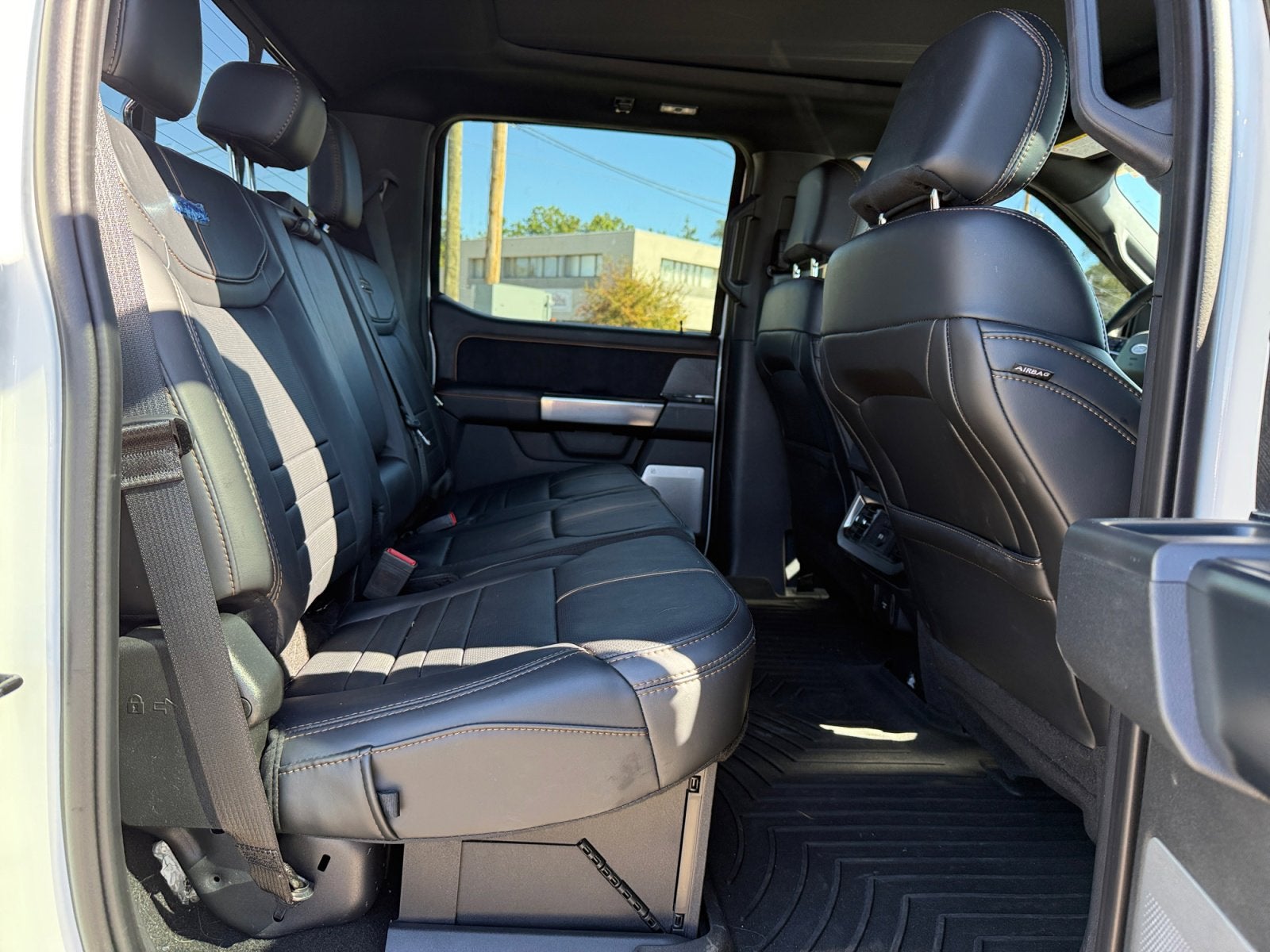 2024 Ford Super Duty F-350 SRW Platinum