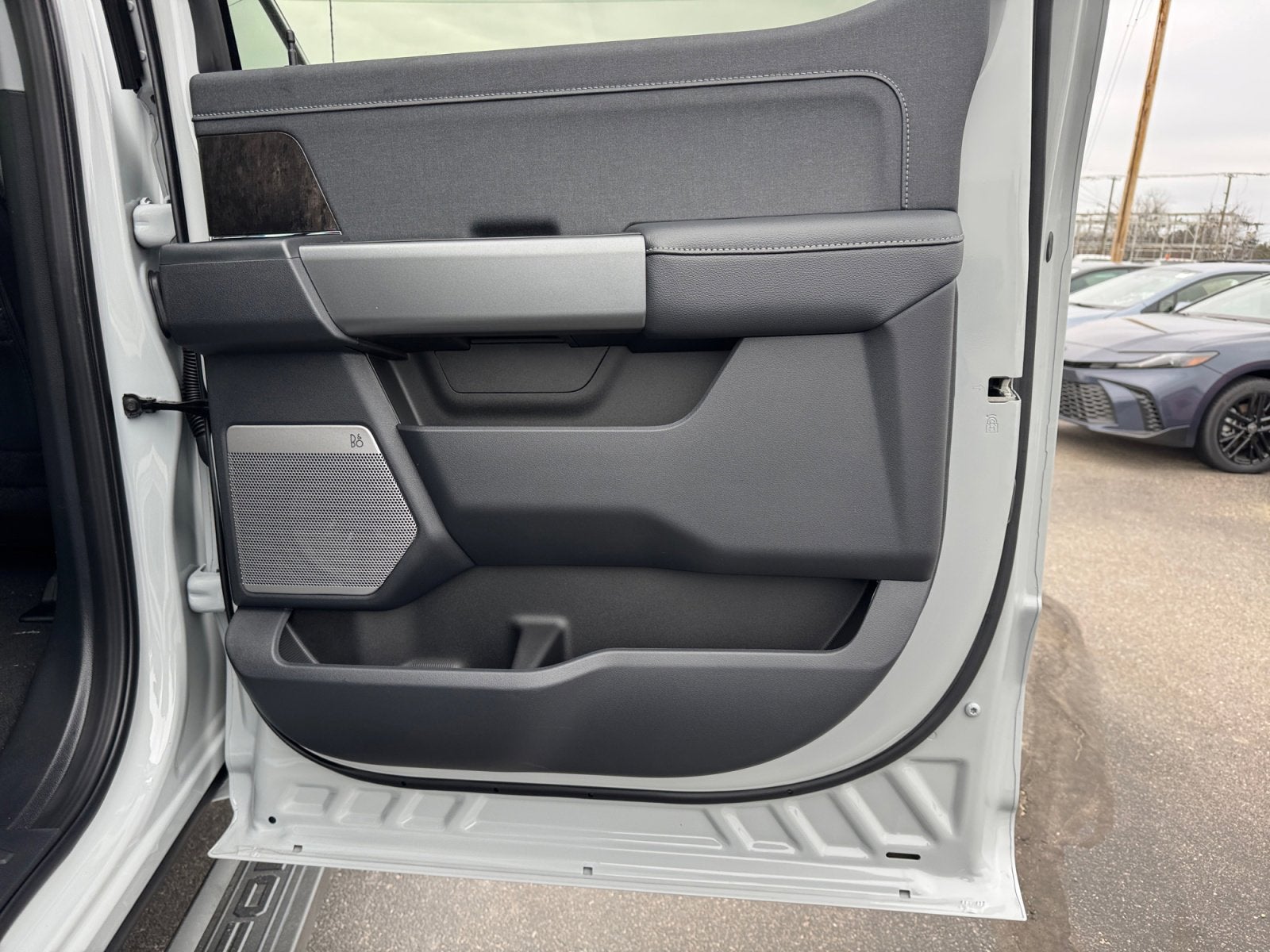 2026 Ford Super Duty F-350 SRW LARIAT