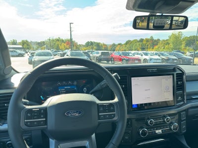 2027 Ford Super Duty F-350 SRW LARIAT