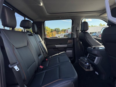 2027 Ford Super Duty F-350 SRW LARIAT