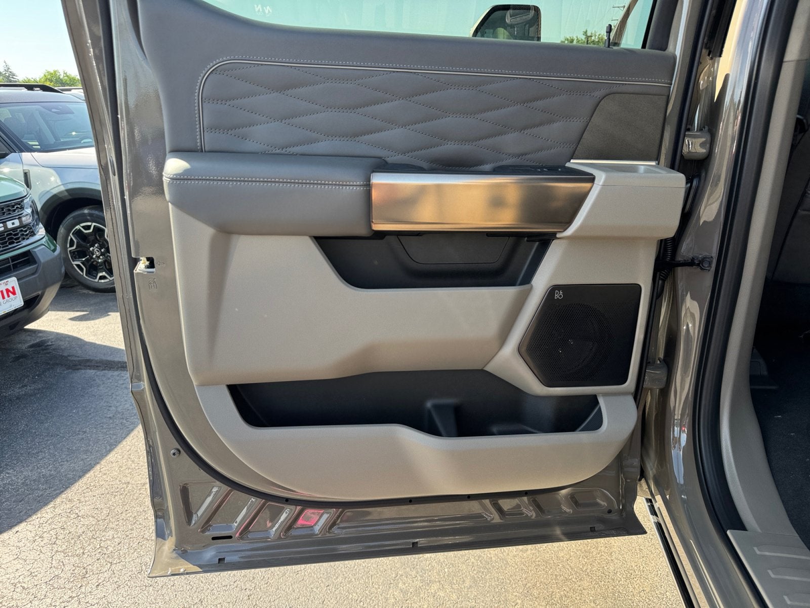 2026 Ford Super Duty F-350 SRW Platinum