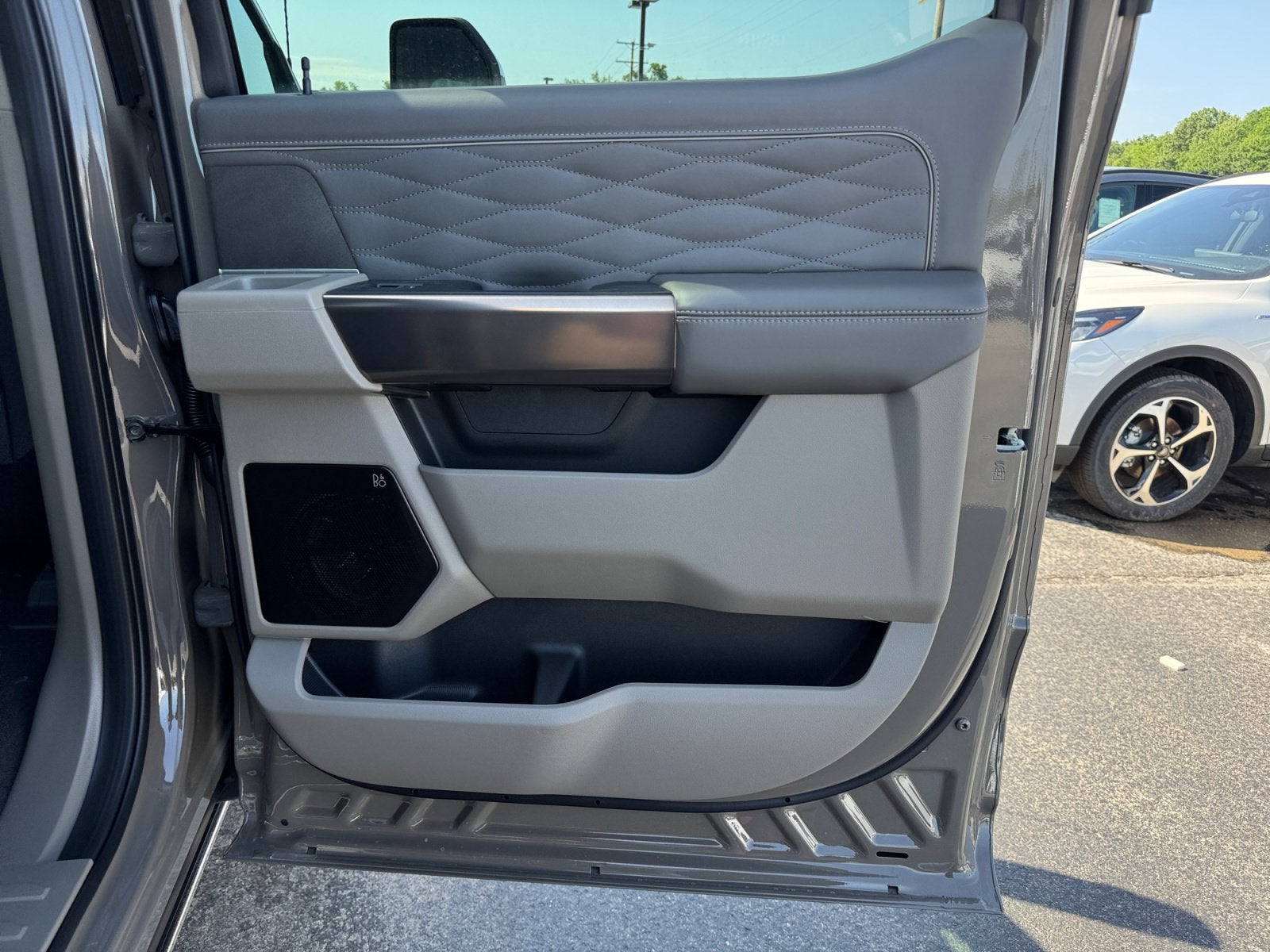2026 Ford Super Duty F-350 SRW Platinum