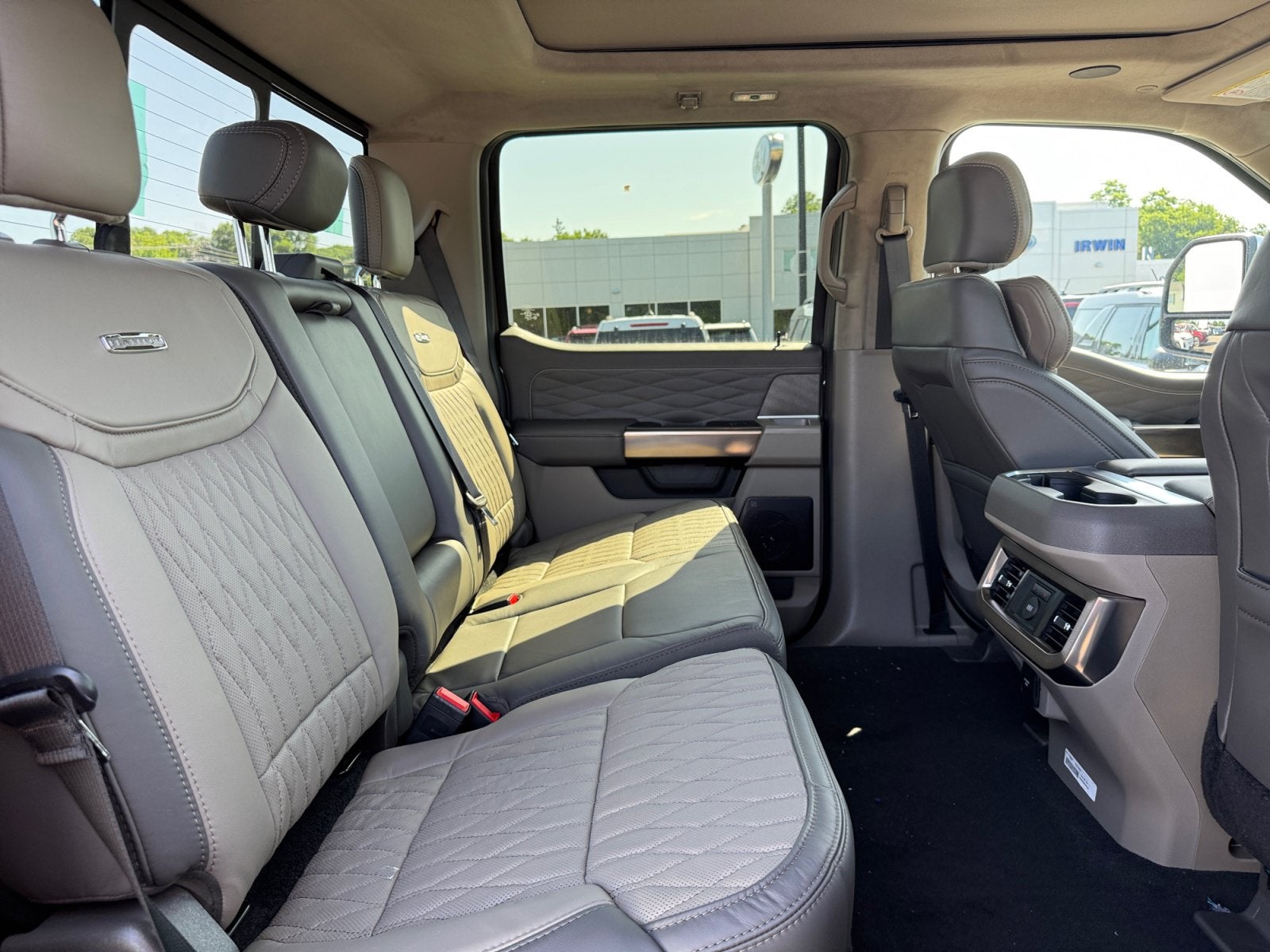 2026 Ford Super Duty F-350 SRW Platinum