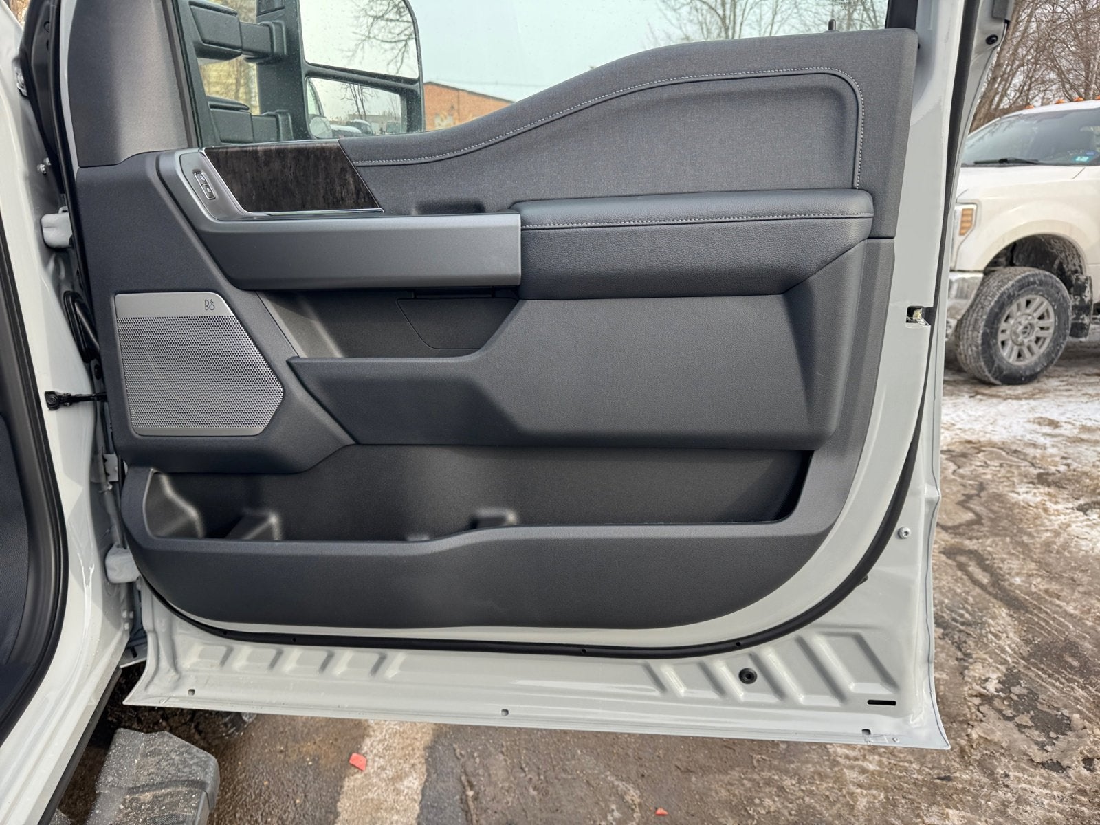 2026 Ford Super Duty F-350 SRW LARIAT