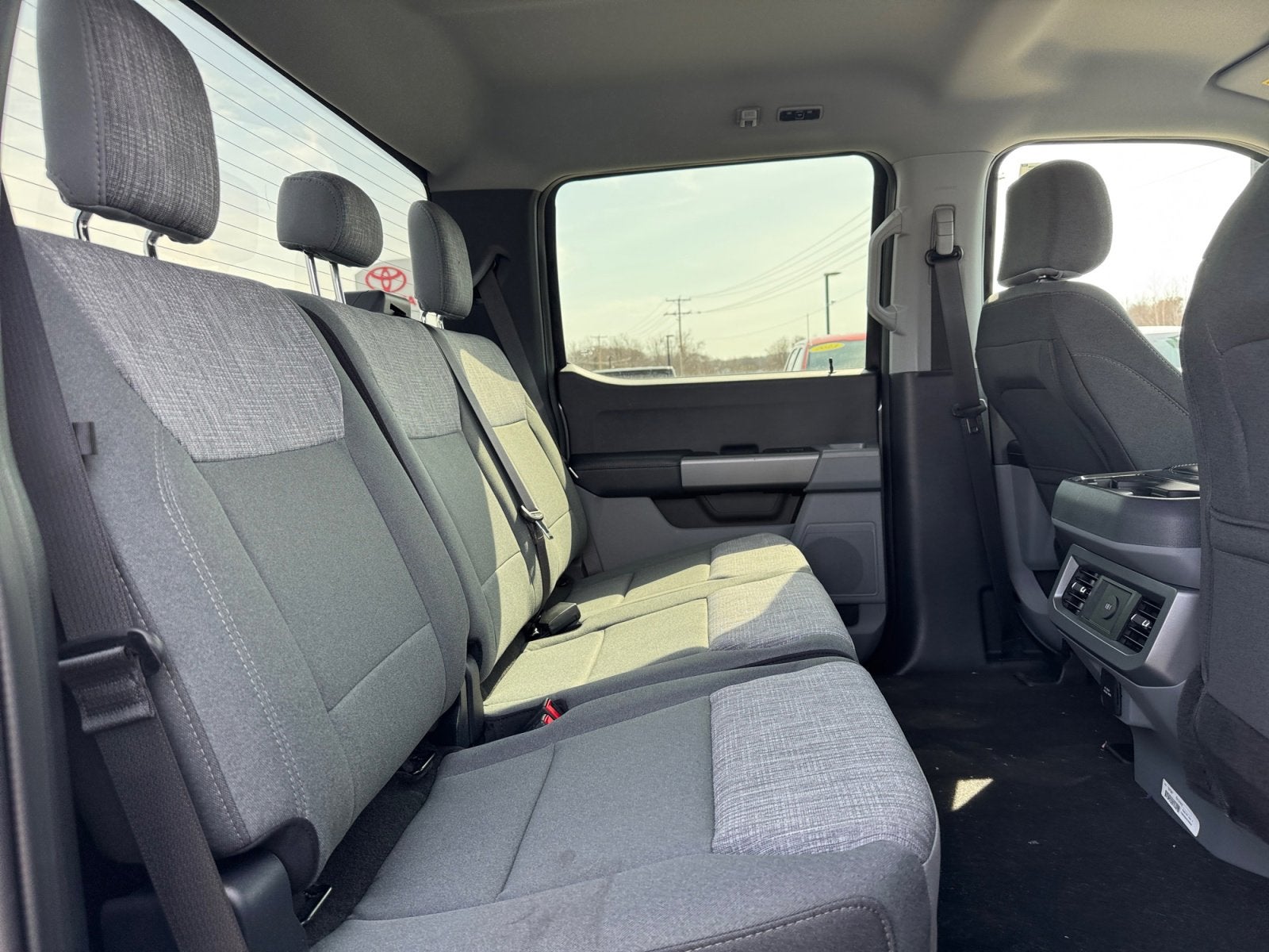 2026 Ford Super Duty F-350 SRW XLT