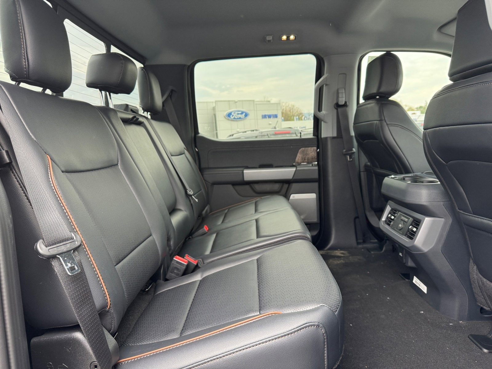 2026 Ford Super Duty F-350 SRW LARIAT