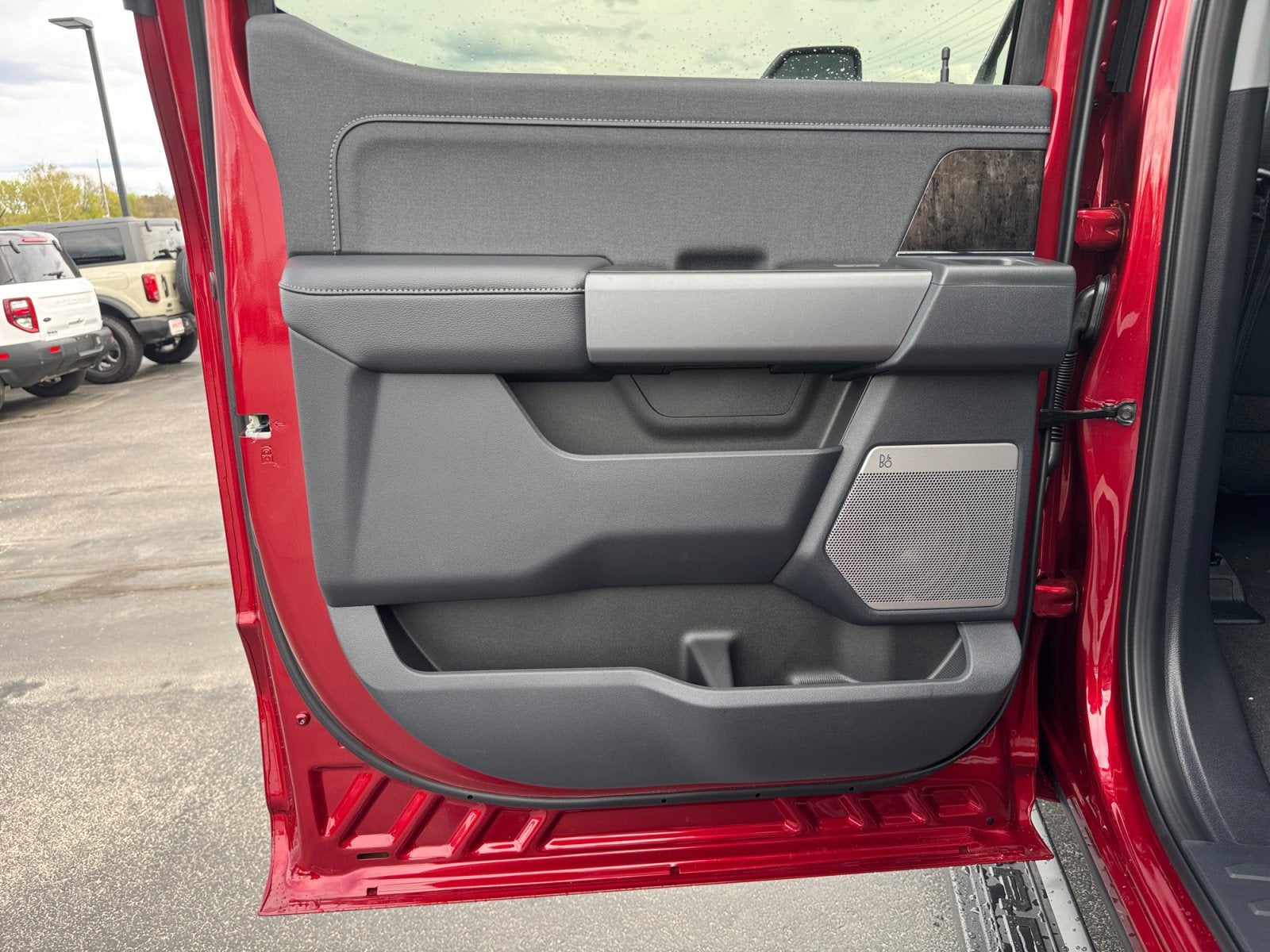 2026 Ford Super Duty F-350 SRW LARIAT
