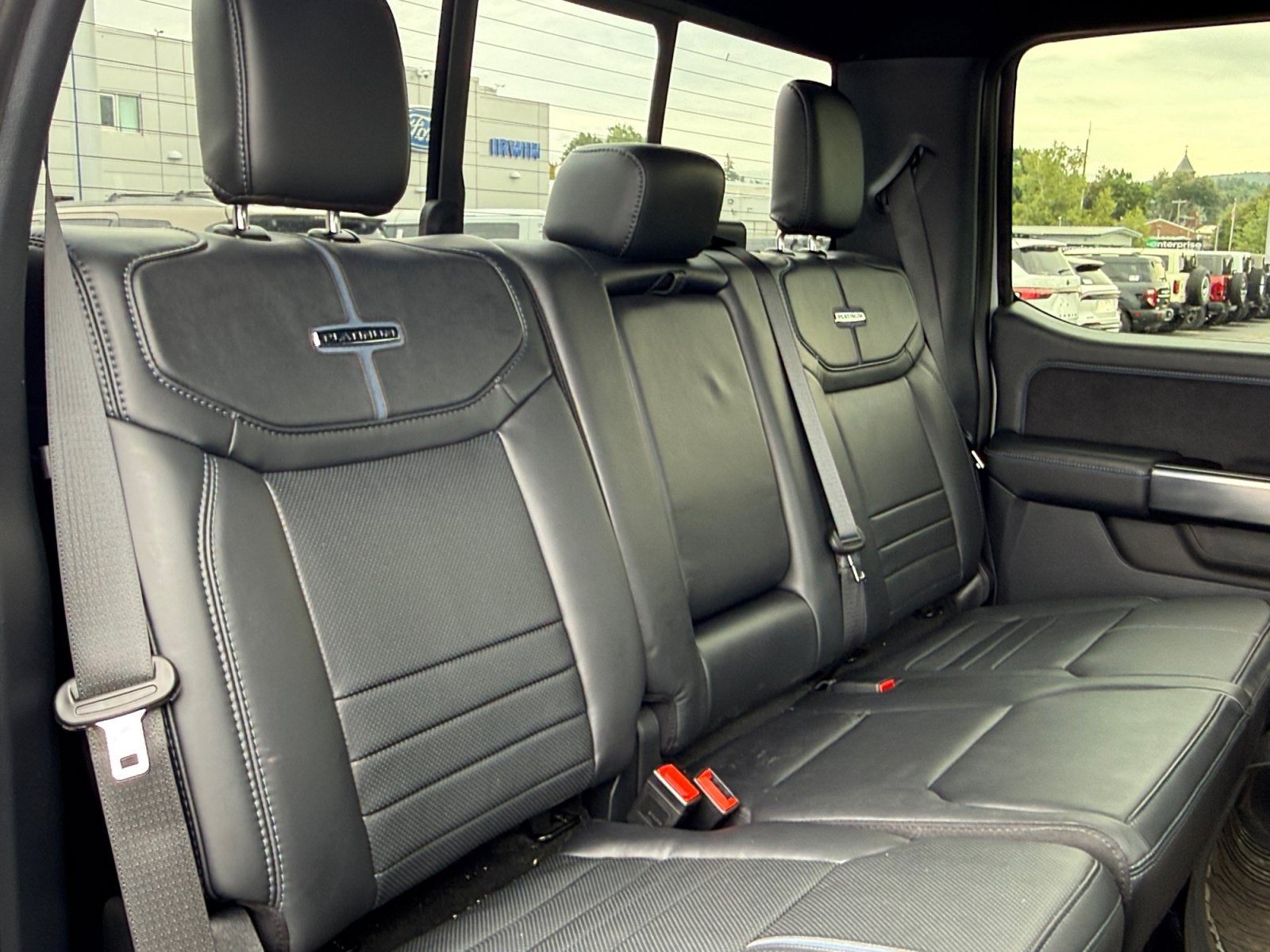 2026 Ford Super Duty F-350 SRW Platinum